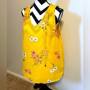 Flowy Yellow Floral Top Size L